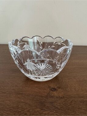 Stuart Crystal Cut Glass Bowl Etched Fuchsia Scalloped Edges Floral Design